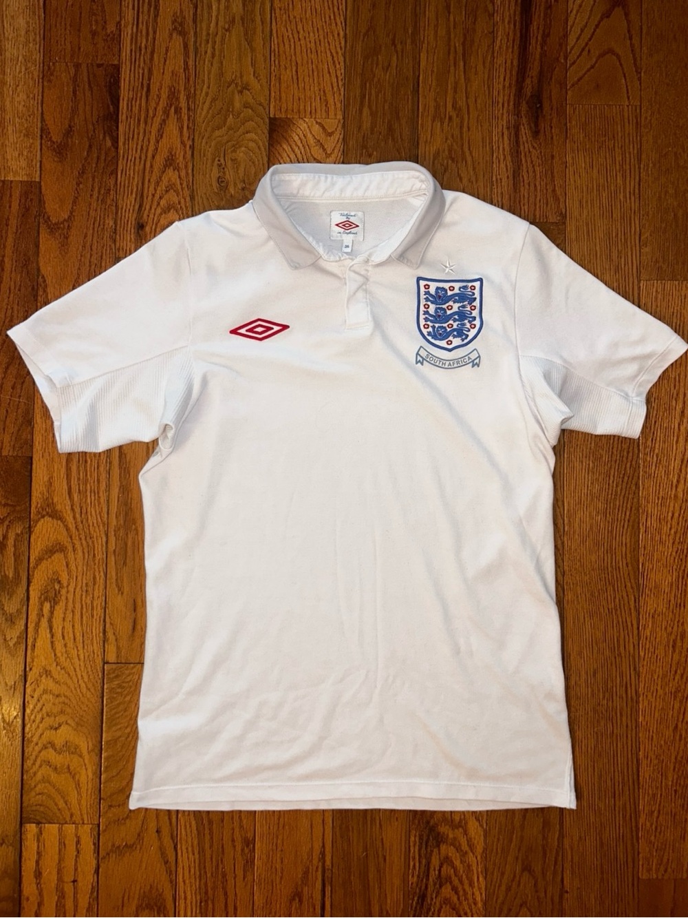 England 2010 South Africa World Cup Umbro Polo Shirt Size 36/Small